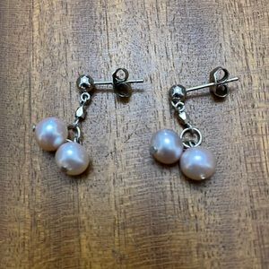 Vintage sterling silver and pearl earrings. Light Pink pearls